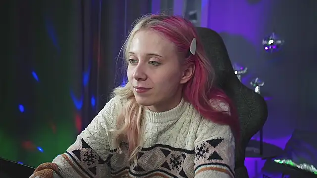 SakuraBliss online show from 10/16/25, 01:23