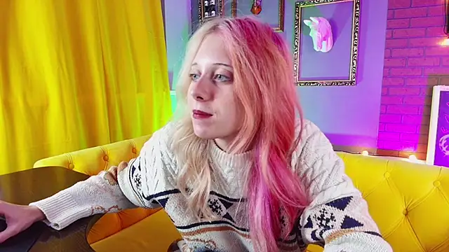 SakuraBliss online show from 10/17/25, 02:19