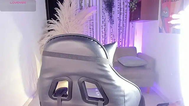 AdharaSweet1  online show from 05/14/26, 07:15