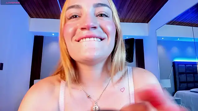 MadisonAnngel online show from 02/05/26, 08:02