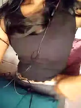 Snapshot of trending_tamizhachii chatting on 10/02/25, 06:04 trending tamizhachii online show from 10/02/25, 06:04