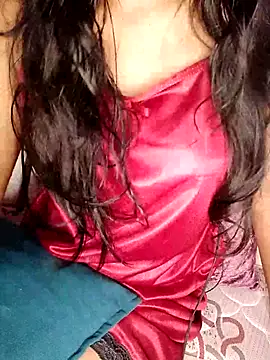 Snapshot of trending_tamizhachii chatting on 10/18/25, 07:14 trending tamizhachii online show from 10/18/25, 07:14