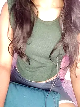 trending tamizhachii online show from 10/31/25, 04:02