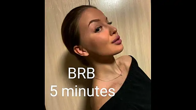 LaurennHill online show from 09/16/25, 12:11