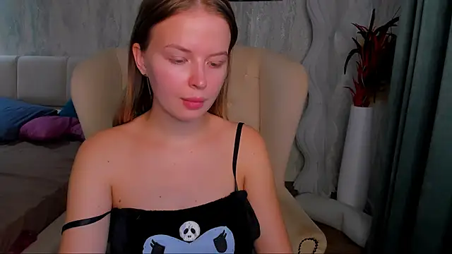LaurennHill online show from 09/23/25, 12:46