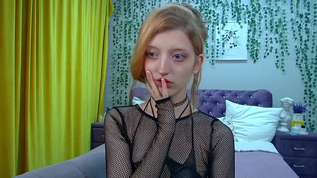 Snapshot of MistyMarlo chatting on 10/13/25, 06:19 MistyMarlo online show from 10/13/25, 06:19