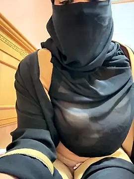 Snapshot of _Laiali_ chatting on 10/07/25, 12:13 Laiali online show from 10/07/25, 12:13