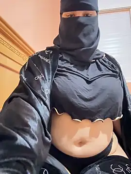 Snapshot of _Laiali_ chatting on 10/10/25, 11:09 Laiali online show from 10/10/25, 11:09