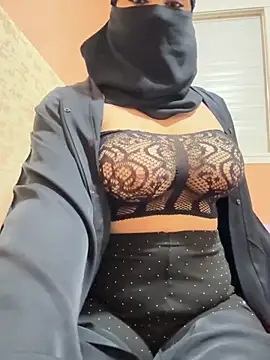  Laiali  online show from 11/13/25, 11:31