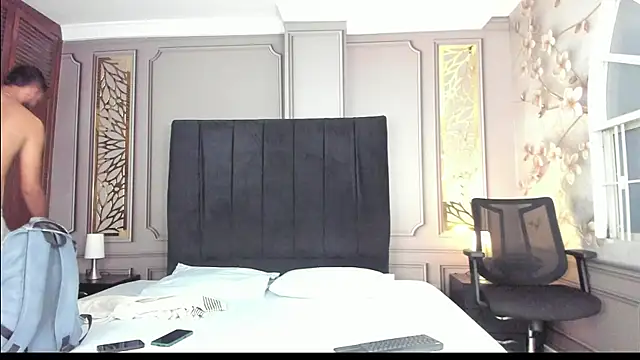 Snapshot of magnus_serket chatting on 10/08/25, 11:30 magnus serket online show from 10/08/25, 11:30