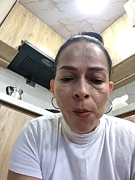 Snapshot of istthalexa chatting on 09/21/25, 04:19 istthalexa online show from 09/21/25, 04:19