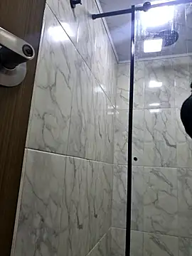 Snapshot of istthalexa chatting on 10/13/25, 01:44 istthalexa online show from 10/13/25, 01:44