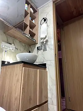 istthalexa online show from 04/09/26, 04:34