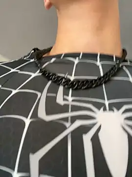 Snapshot of AdrianRinaldi chatting on 10/25/25, 08:36 AdrianRinaldi online show from 10/25/25, 08:36