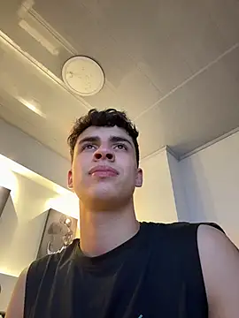 Snapshot of AdrianRinaldi chatting on 11/20/25, 08:08 AdrianRinaldi online show from 11/20/25, 08:08