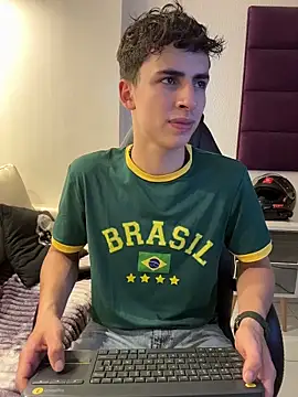 Snapshot of AdrianRinaldi chatting on 11/22/25, 08:08 AdrianRinaldi online show from 11/22/25, 08:08