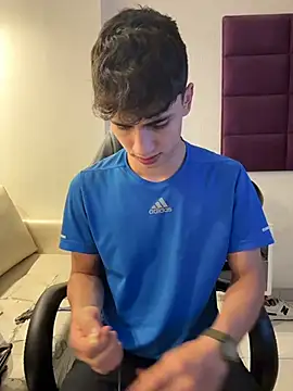 Snapshot of AdrianRinaldi chatting on 12/03/25, 08:07 AdrianRinaldi online show from 12/03/25, 08:07