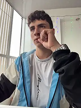 AdrianRinaldi online show from 12/19/25, 08:38