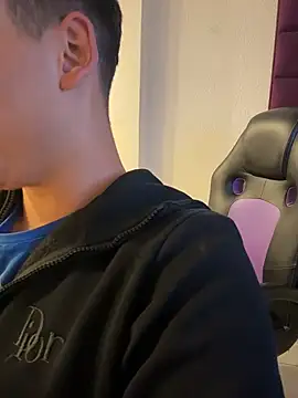 AdrianRinaldi online show from 01/12/26, 08:03