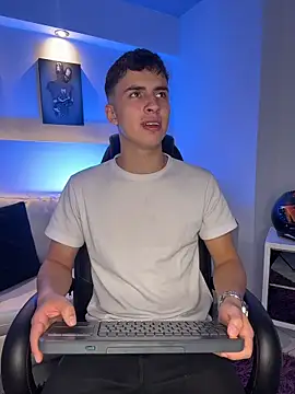 AdrianRinaldi online show from 03/25/26, 08:04