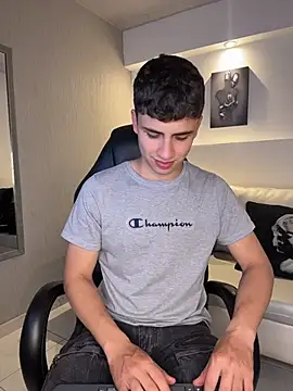 AdrianRinaldi online show from 04/11/26, 08:02