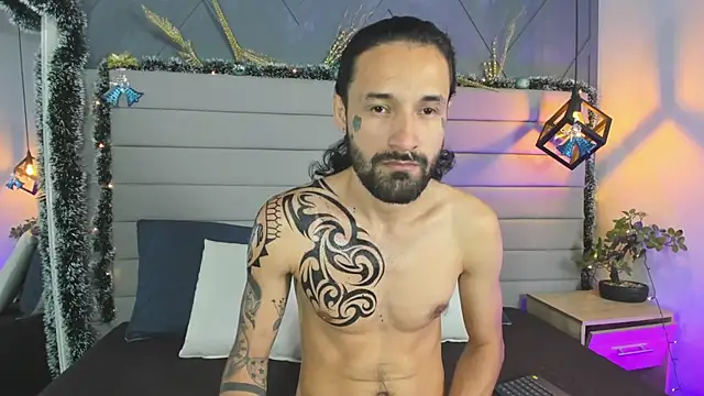 Hisoka 011 online show from 12/21/25, 12:34