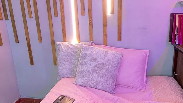 Snapshot of Jennifer_Vega1 chatting on 09/22/25, 09:50 Jennifer Vega1 online show from 09/22/25, 09:50