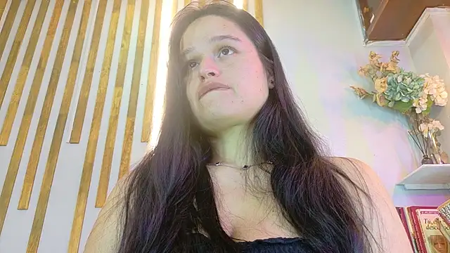 Snapshot of Jennifer_Vega1 chatting on 10/22/25, 12:00 Jennifer Vega1 online show from 10/22/25, 12:00