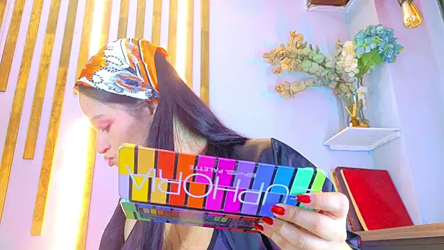 Snapshot of Jennifer_Vega1 chatting on 11/24/25, 11:04 Jennifer Vega1 online show from 11/24/25, 11:04