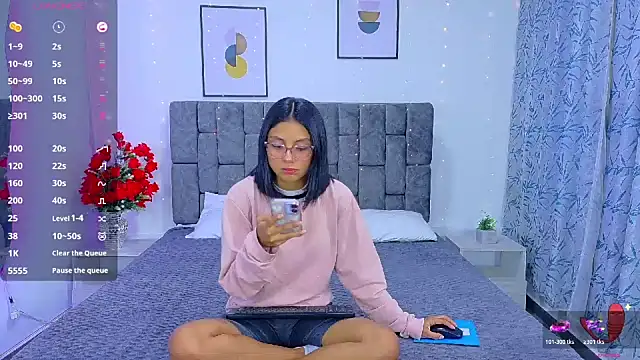 Soffia Konig  online show from 02/21/26, 12:06