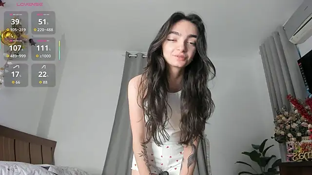 Snapshot of Morena_Dolce chatting on 01/17/26, 12:04 Morena Dolce online show from 01/17/26, 12:04