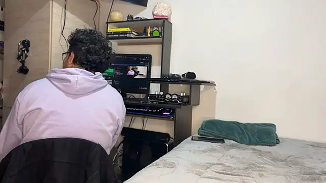 Conor Taylor online show from 09/20/25, 03:46