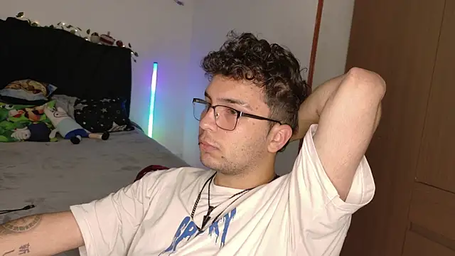 Conor Taylor online show from 10/23/25, 04:06