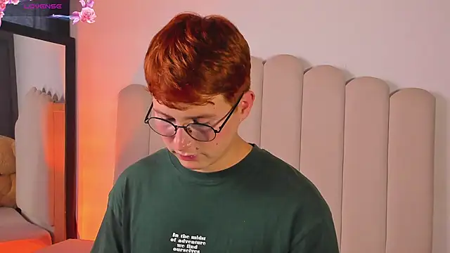 Snapshot of Eragonbooy chatting on 03/13/26, 08:48 Eragonbooy online show from 03/13/26, 08:48