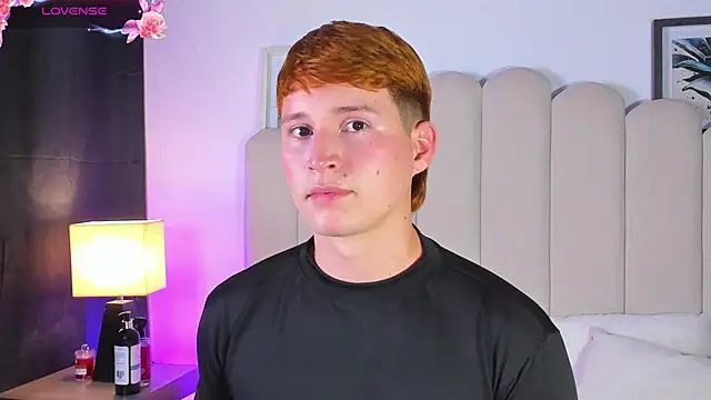 Snapshot of Eragonbooy chatting on 04/17/26, 11:52 Eragonbooy online show from 04/17/26, 11:52