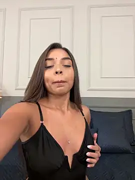 AnnyVega  online show from 10/11/25, 08:40