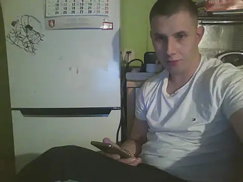 Snapshot of Aranox098 chatting on 11/30/25, 09:52 Aranox098 online show from 11/30/25, 09:52