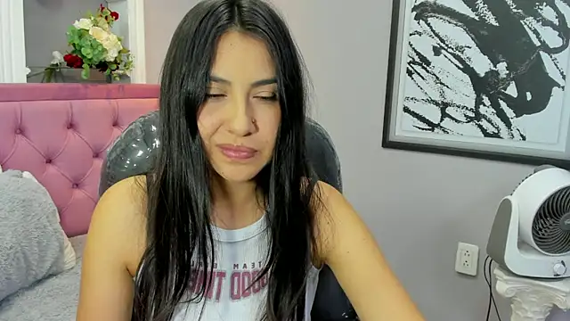 Snapshot of miel_latina chatting on 04/09/26, 08:36 miel latina online show from 04/09/26, 08:36