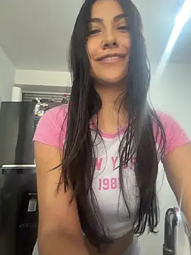 Snapshot of miel_latina chatting on 04/16/26, 03:02 miel latina online show from 04/16/26, 03:02