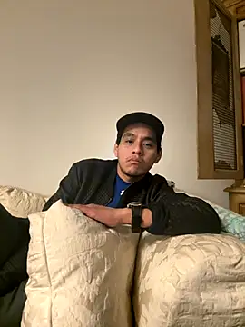 Snapshot of marlonghc4 chatting on 10/17/25, 04:20 marlonghc4 online show from 10/17/25, 04:20