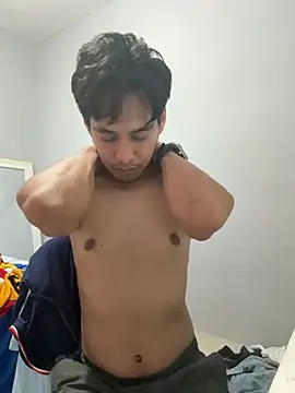 Snapshot of marlonghc4 chatting on 11/26/25, 05:08 marlonghc4 online show from 11/26/25, 05:08