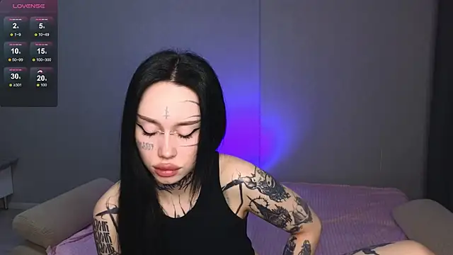 Snapshot of Somniyaa chatting on 05/23/26, 11:20 Somniyaa online show from 05/23/26, 11:20