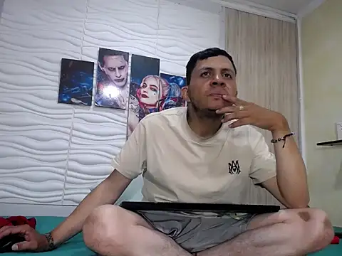 afroditoo online show from 10/07/25, 09:45