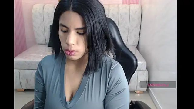 ambar fox s online show from 09/24/25, 03:10