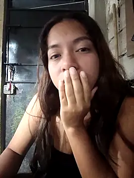 Snapshot of Aley_2025 chatting on 10/04/25, 04:10 Aley 2025 online show from 10/04/25, 04:10