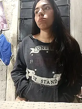 Snapshot of Aley_2025 chatting on 10/16/25, 06:42 Aley 2025 online show from 10/16/25, 06:42