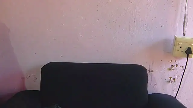 Snapshot of Augustine-Blooomxx chatting on 02/06/26, 01:36 Augustine-Blooomxx online show from 02/06/26, 01:36