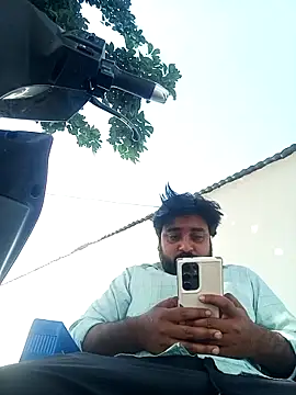 Snapshot of Raju_fuckerr chatting on 02/20/26, 09:10 Raju fuckerr online show from 02/20/26, 09:10