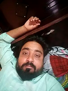 Snapshot of Raju_fuckerr chatting on 04/15/26, 04:30 Raju fuckerr online show from 04/15/26, 04:30