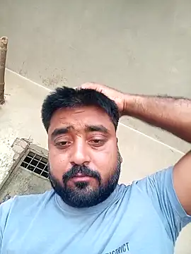 Snapshot of Raju_fuckerr chatting on 05/18/26, 04:07 Raju fuckerr online show from 05/18/26, 04:07